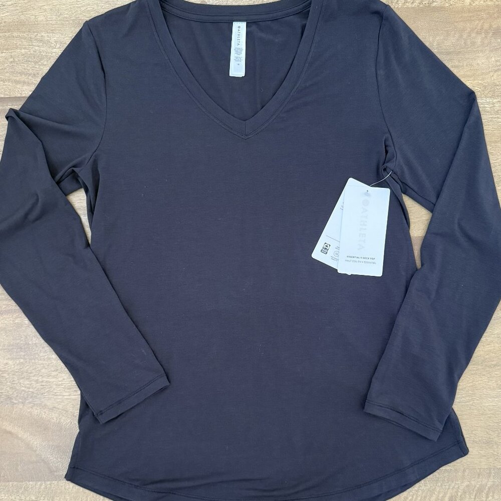 Athleta Essential V-neck Top Black Medium NWT (Bundle 2+ items for 20% off)
